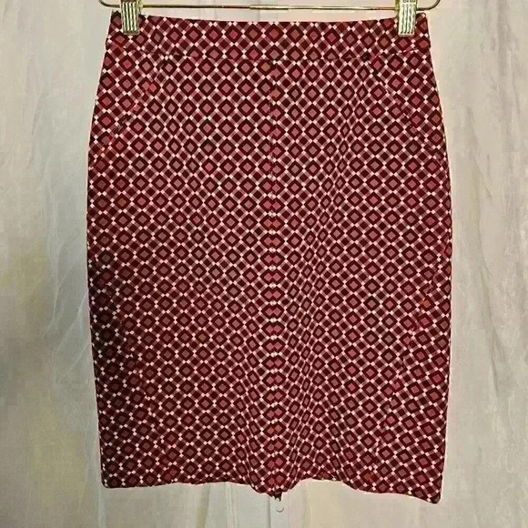 Ann Taylor Petites Size 0P Red, White, and Blue Pattern Pencil Skirt - Picture 1 of 3